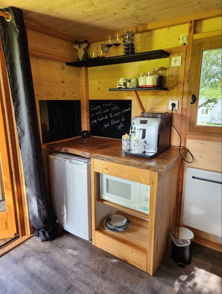 Hébergement AbracadaRoom : roulotte avec jaccuzi privé - Image 9