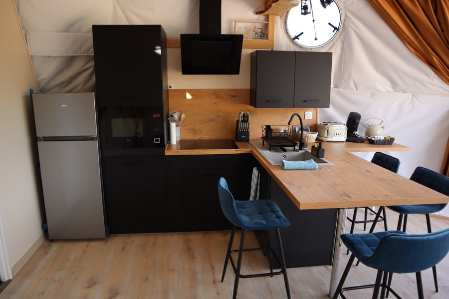 Domaine AbracadaRoom : Glamping Dôme les Cigales - Image 24