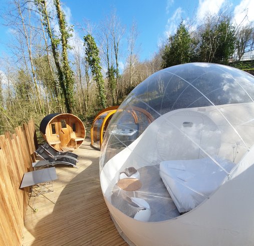 Hébergement AbracadaRoom : Bulle groseille & Spa & Sauna - Image 1