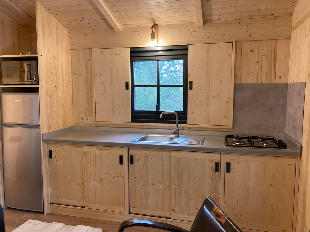 Cabane sur pilotis La Dame du Château- spa privé à Villarzel Du Razès (16)