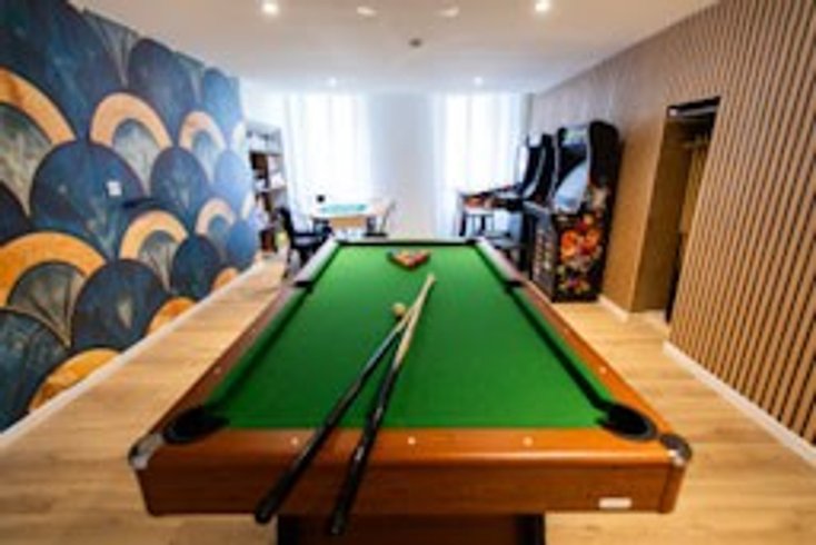 Hébergement AbracadaRoom : Arcade & Gaming Lodge - Image 1