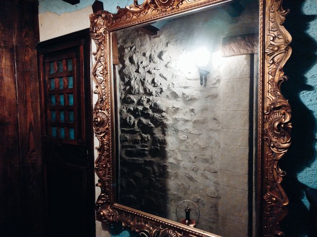 Hébergement AbracadaRoom : Suite médiévale, l'Épée du Roi Artur, avec escape game - Image 18