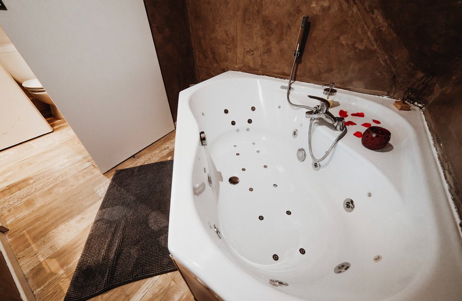 Domaine AbracadaRoom : In The Woods - Image 6