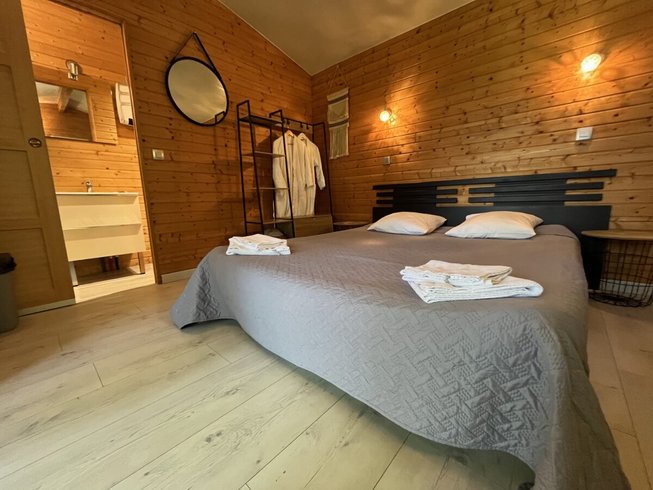 Hébergement AbracadaRoom : La Cabane Spa du Lac - Image 3