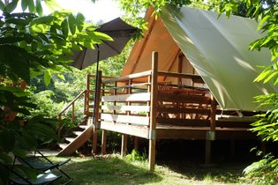 La cabane en A - Camping Municipal Les Ecureuils - RECOUBEAU