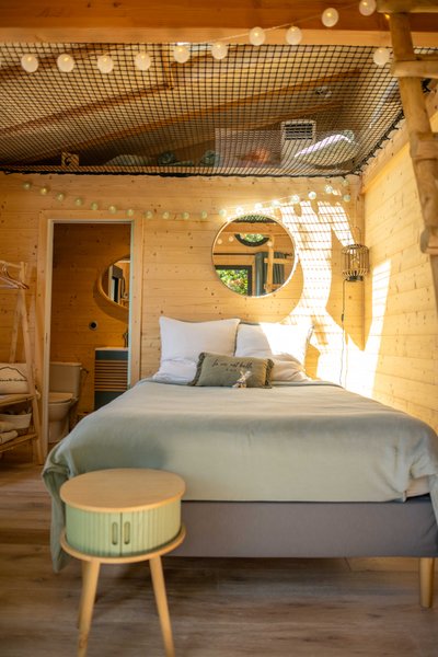 Hébergement AbracadaRoom : La Cabane Aixoise Piscine & Spa - Image 9