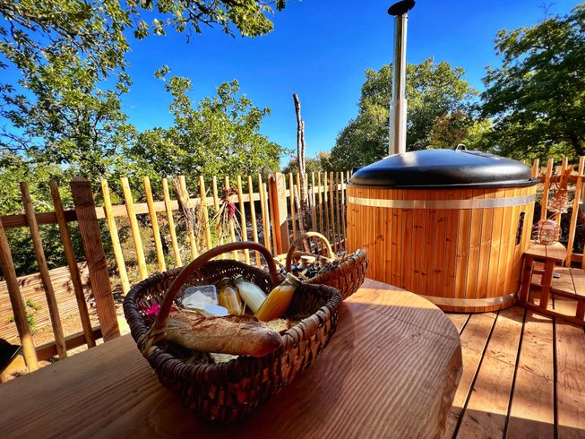 Hébergement AbracadaRoom : Ma cabane des rails & SPA - Image 2