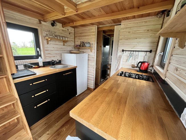 Hébergement AbracadaRoom : La Tiny House Adorée - Image 11