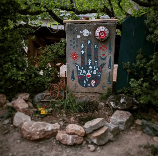 Domaine AbracadaRoom : La mauvaise herbe - Image 13