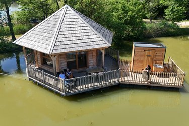 Cabane Ruche 5 pers à Bâgé-Dommartin (2)