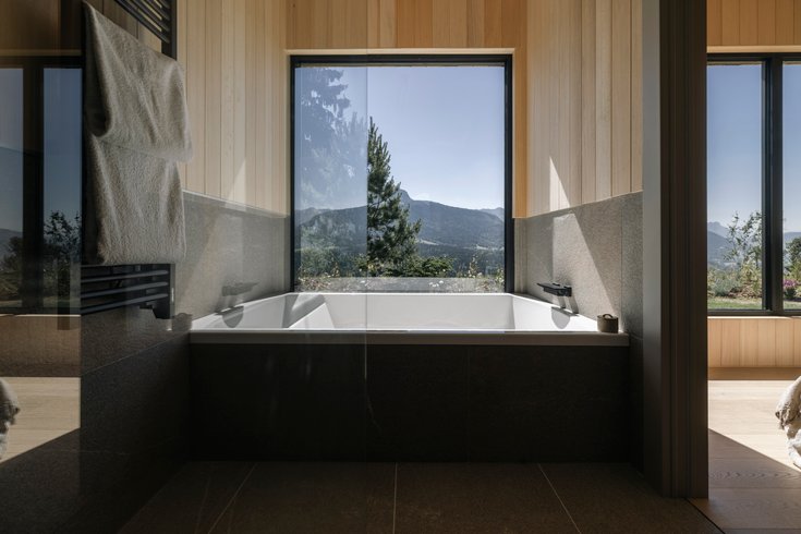Hébergement AbracadaRoom : Unik Lodges Annecy - le Zénith - Nuit insolite avec vue sommets, baignoire double et sauna privé - Image 8