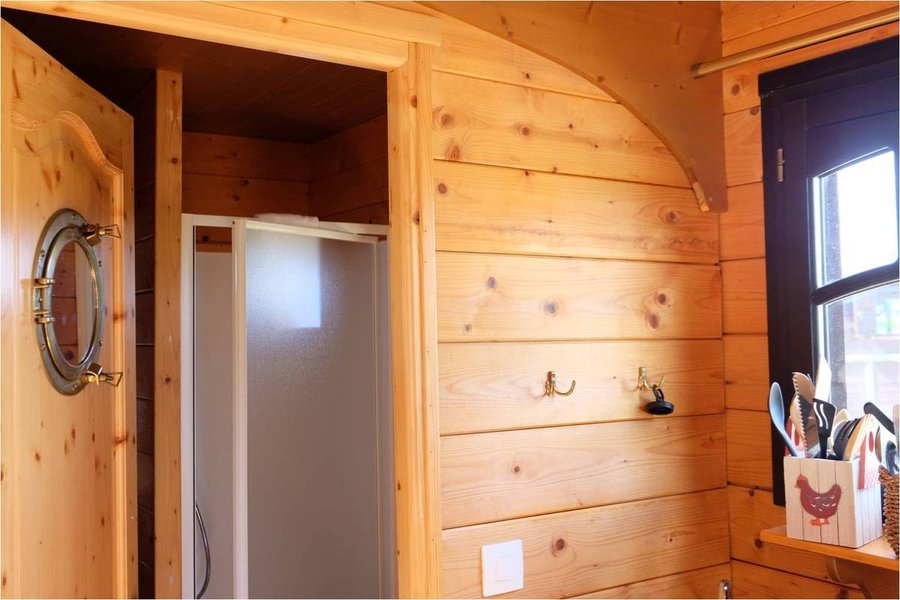 Hébergement AbracadaRoom : Roulotte Gîte Deluxe & Spa en option - Image 6