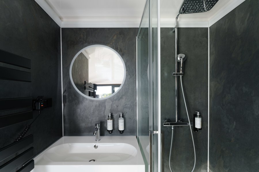 Hébergement AbracadaRoom : Suite flottante Panoramique Lit king-size Balnéo - Image 14