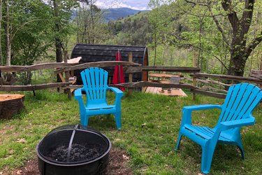 Cabane sous les châtaigniers à Nozieres (3)