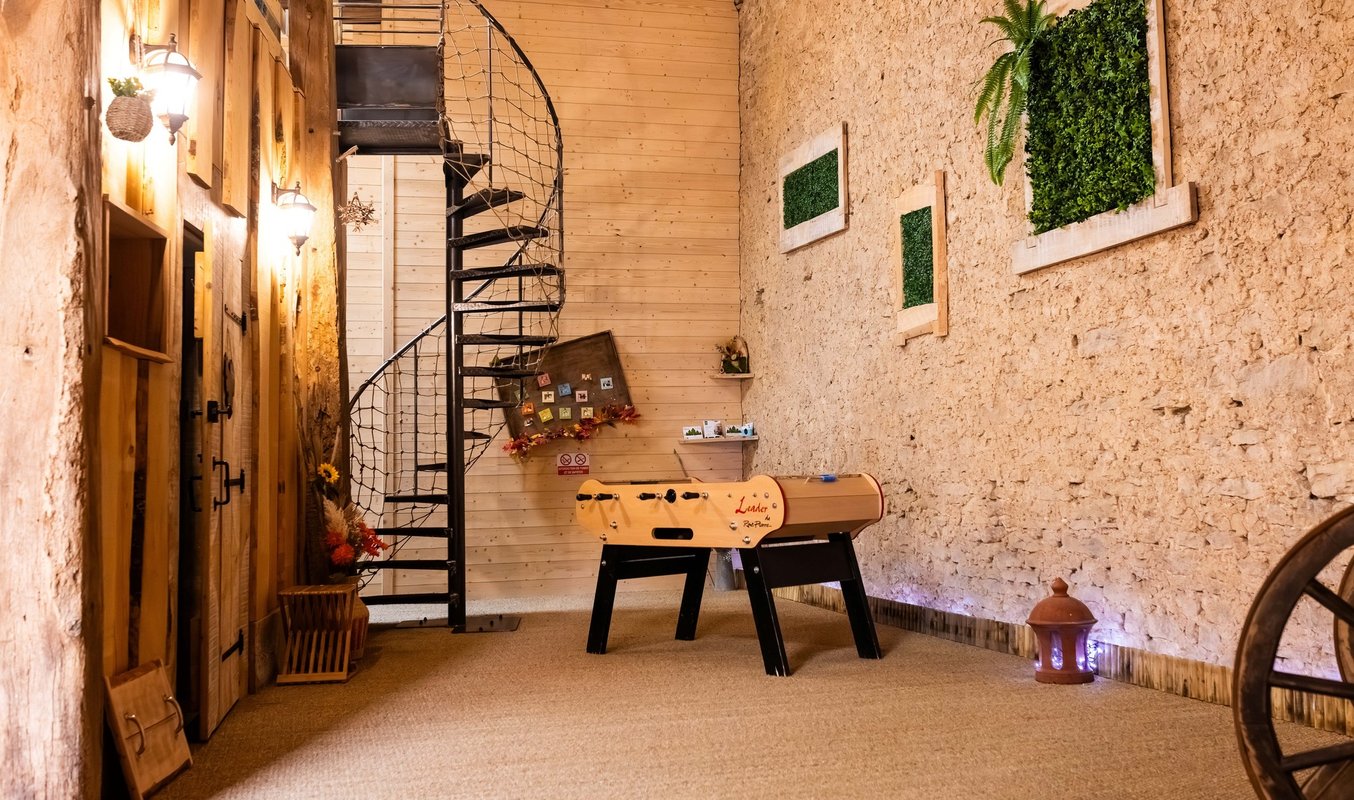 La Cabane et SPA Chez Jules à Vellerot-Lès-Vercel (3)