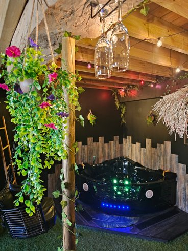 Hébergement AbracadaRoom : Secret love garden loveroom n'spa - Image 42