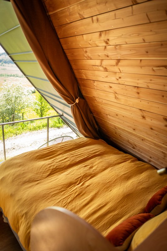 Becos : ecolodge de luxe en pleine nature avec vue et bain nordique à Massingy-Lès-Vitteaux (13)