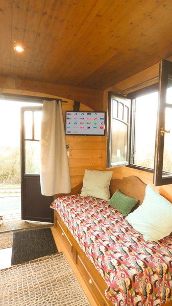 Hébergement AbracadaRoom : Roulotte Andie - Image 7