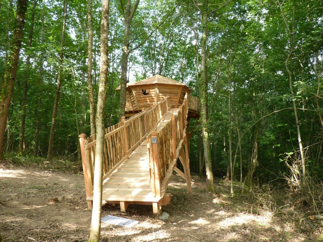 Cabane_sur_pilotis_nids_du_bearn_cabane_diane_abracadaroom