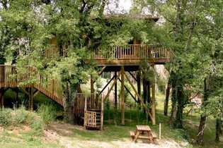 Cabane dans les arbres Dordogne