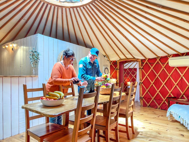 Hébergement AbracadaRoom : La Yourte Passionata - Image 6