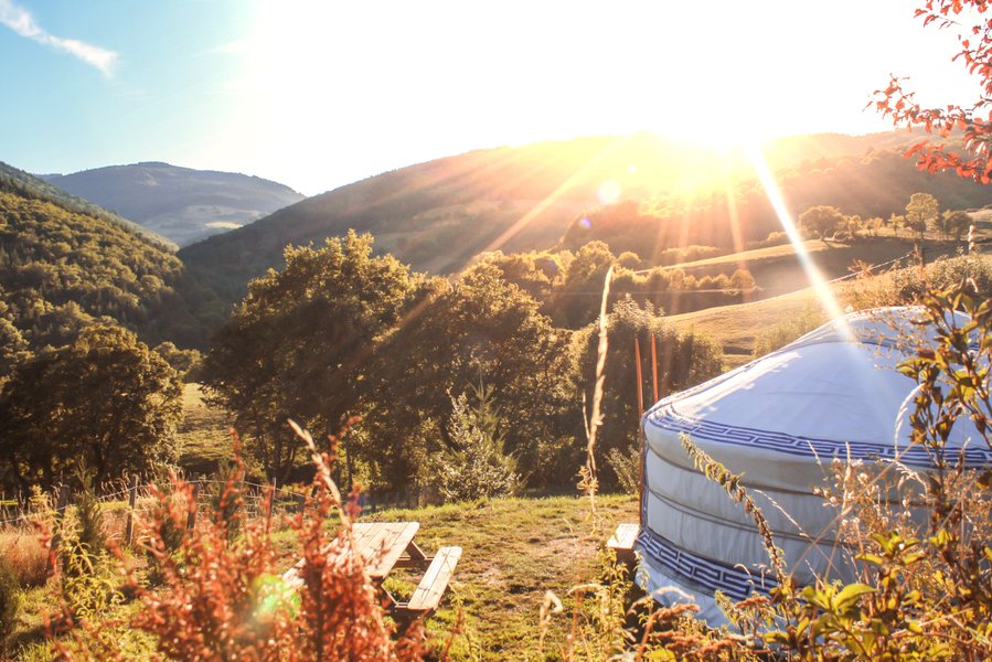 Hébergement AbracadaRoom : Yourte La Font Satin - Image 2