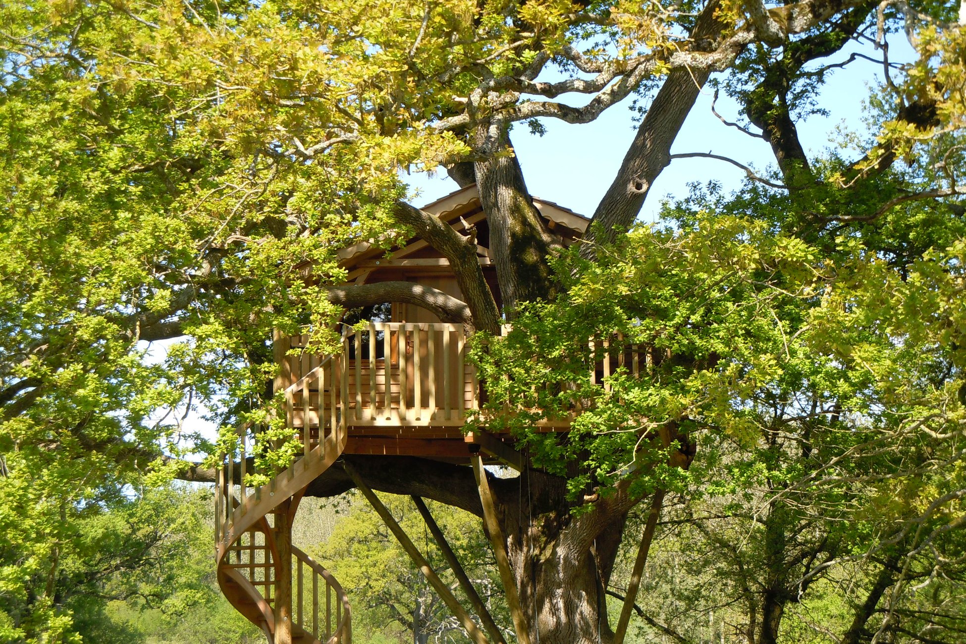 facade-cabane-ocharmes-bernardiere