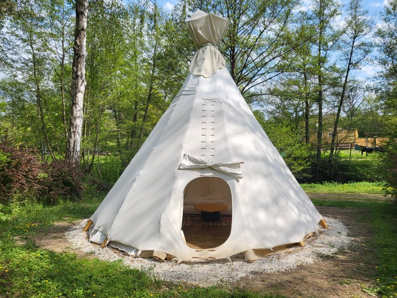Hébergement AbracadaRoom : Le Tipi - Image 5