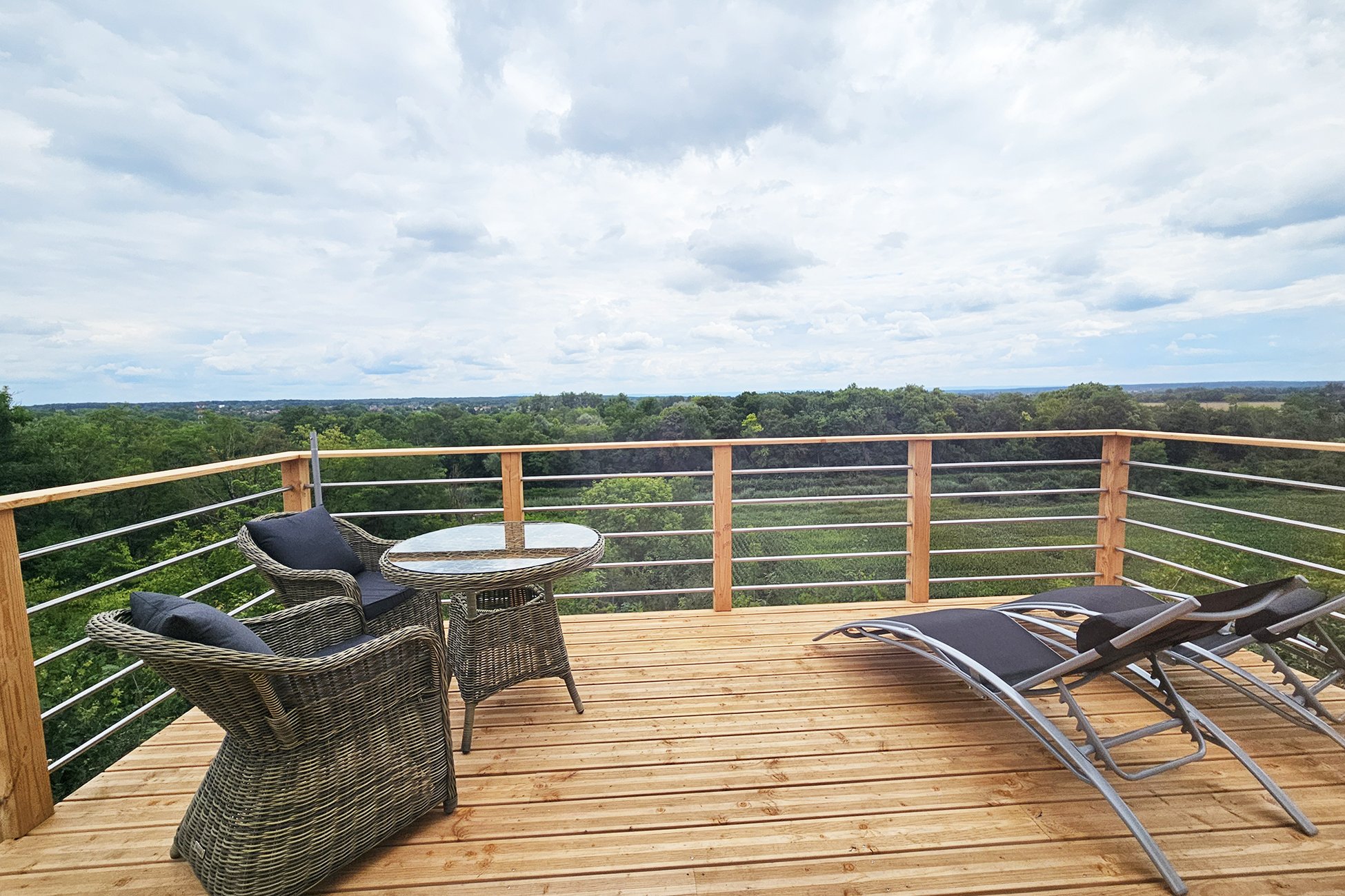 Hébergement UnicStay : Barrel Palmeraie avec vue panoramique à Dole