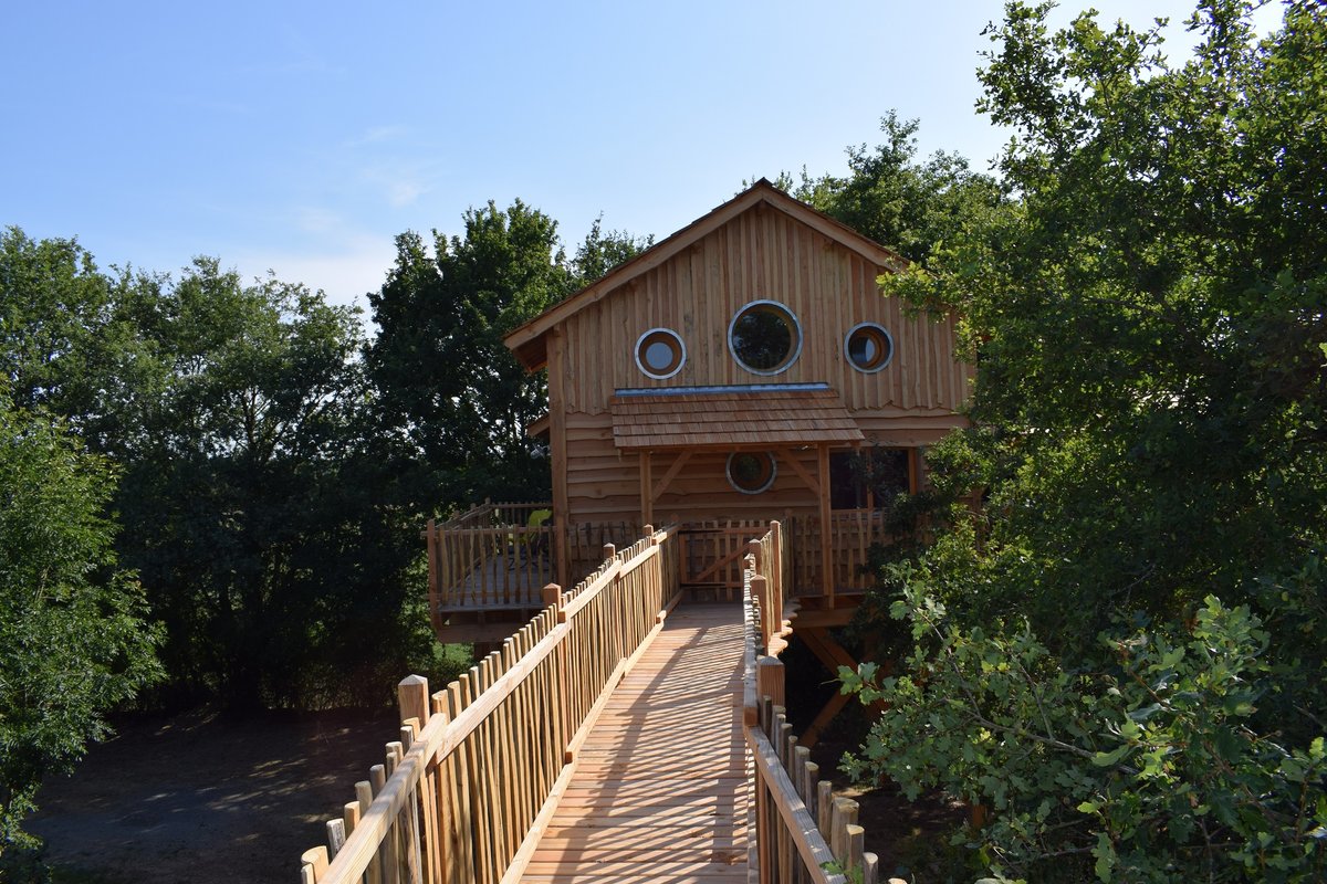 Cabane Spa des Hauts Bois à Sace (2)