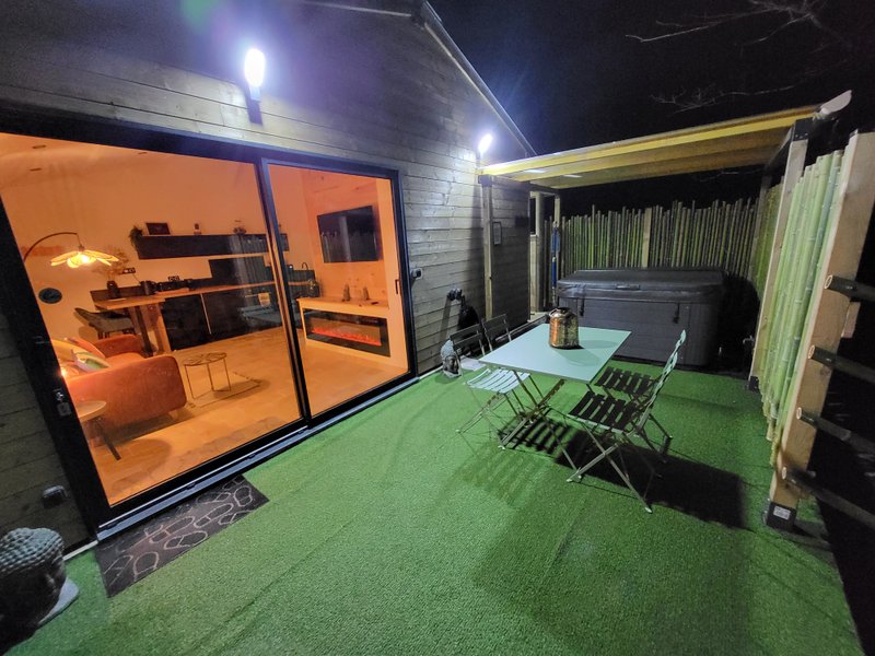 Hébergement AbracadaRoom : Cabanes en Loire & Spa - Image 11