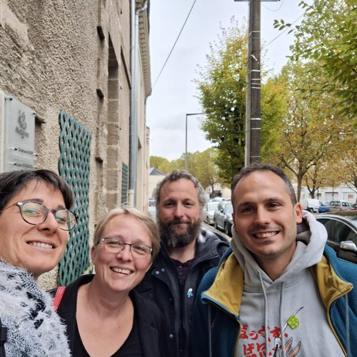 Fondateurs de la SCI Stratégîtes, nous sommes 2 couples d'amis : Lucie, Thomas, Roseline, Lionel. 