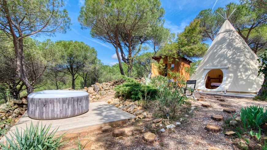 Hébergement AbracadaRoom : Tipi Indien & Spa - Image 1