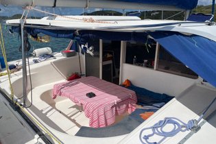 Cabine sur catamaran
