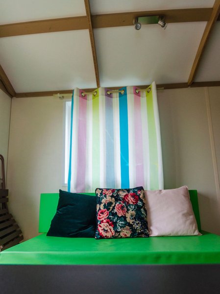 Hébergement AbracadaRoom : Roulotte moderne atypique - Image 10