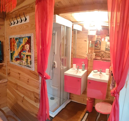 Hébergement AbracadaRoom : Tiny Églantine – Cocon de douceur - Image 5