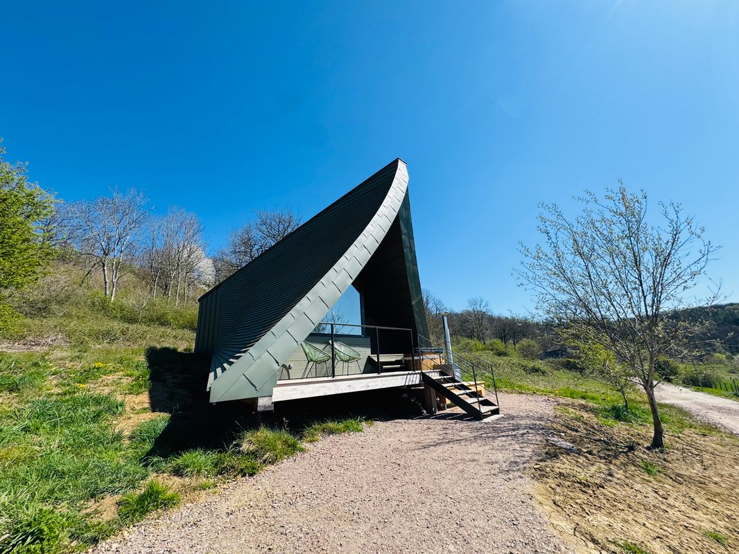 Etno : ecolodge de luxe en pleine nature avec vue et bain nordique à Massingy-Lès-Vitteaux (1)
