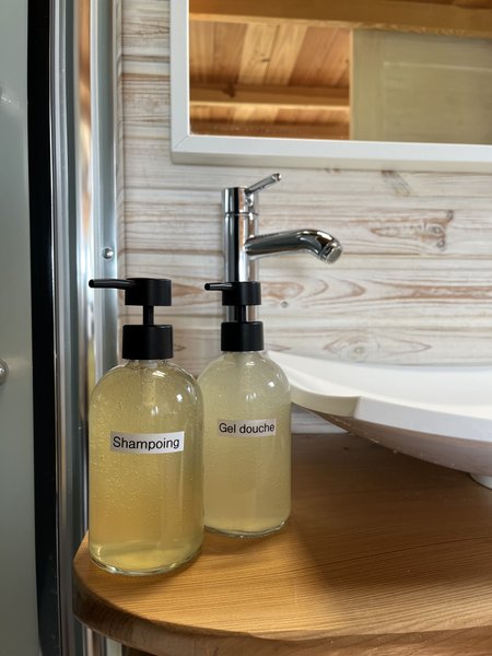 Hébergement AbracadaRoom : La Tiny House Adorée - Image 17