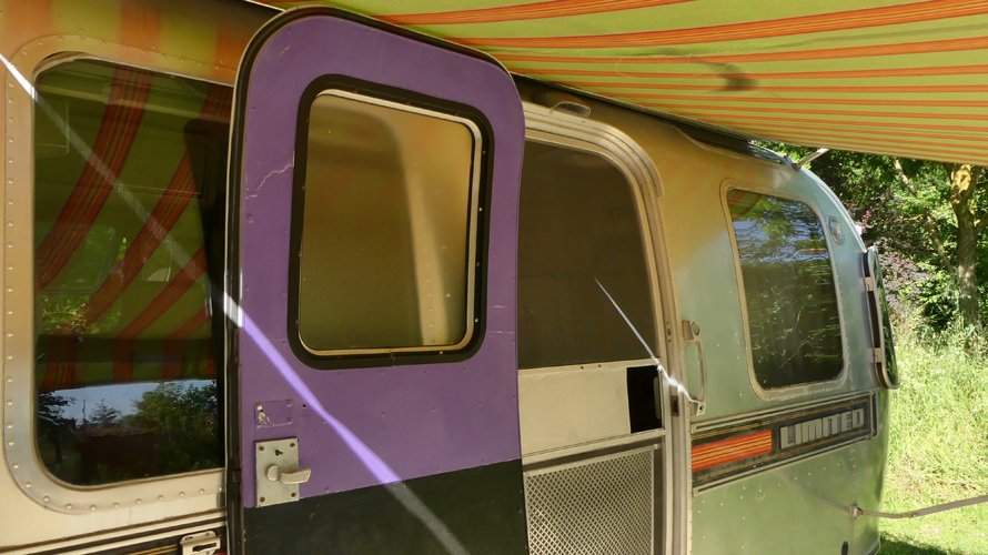 Hébergement AbracadaRoom : SUMMER SUITE  1985 - Image 10