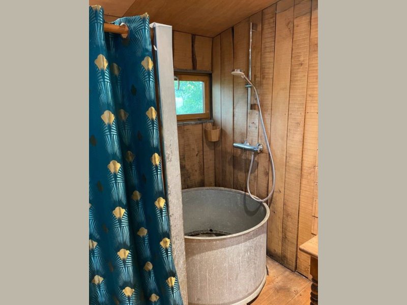 Hébergement AbracadaRoom : La cabane L'insolite Tanière - Image 16