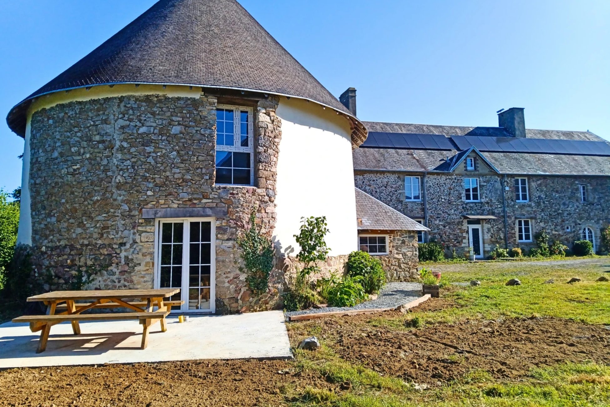 Hébergement UnicStay : Le pigeonnier du chevalier à Saint-Sauveur-Village