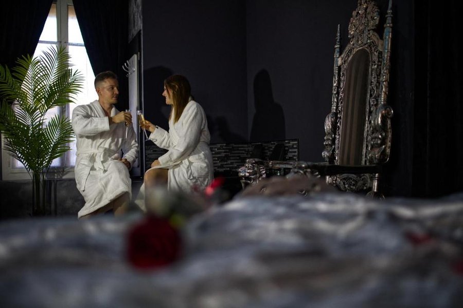 Hébergement AbracadaRoom : La Love Room Biterroise - Image 3