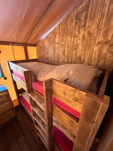 Hébergement AbracadaRoom : Tente Safari XXL sur Pilotis & Spa - Image 4