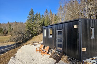 Tiny House L'Alpage | Dans les montagnes du Jura à Les Bouchoux (1)