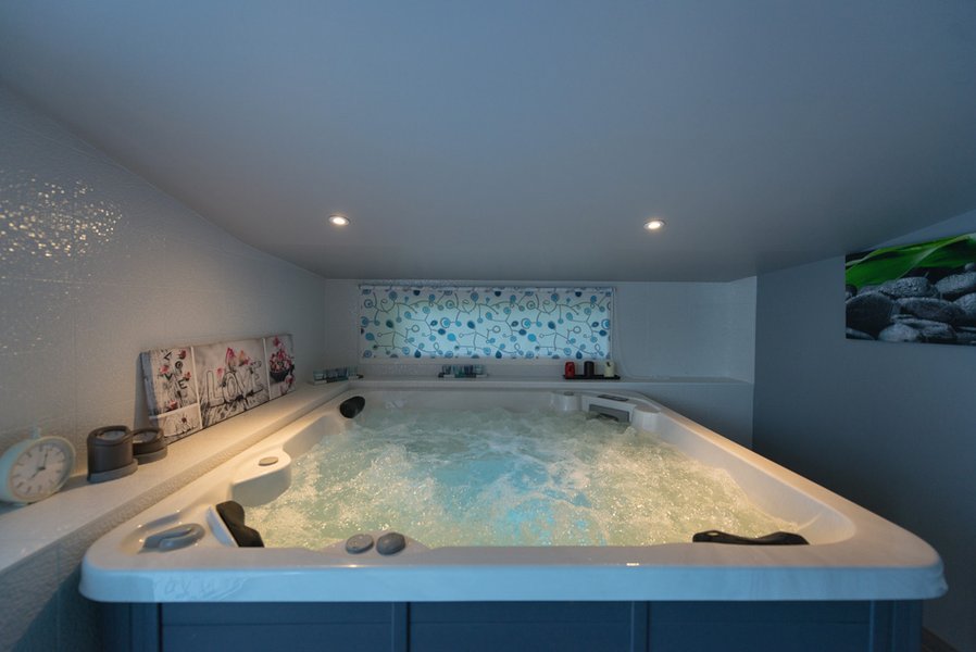 Hébergement AbracadaRoom : La Cabane Spa Lodge 2 - Image 9