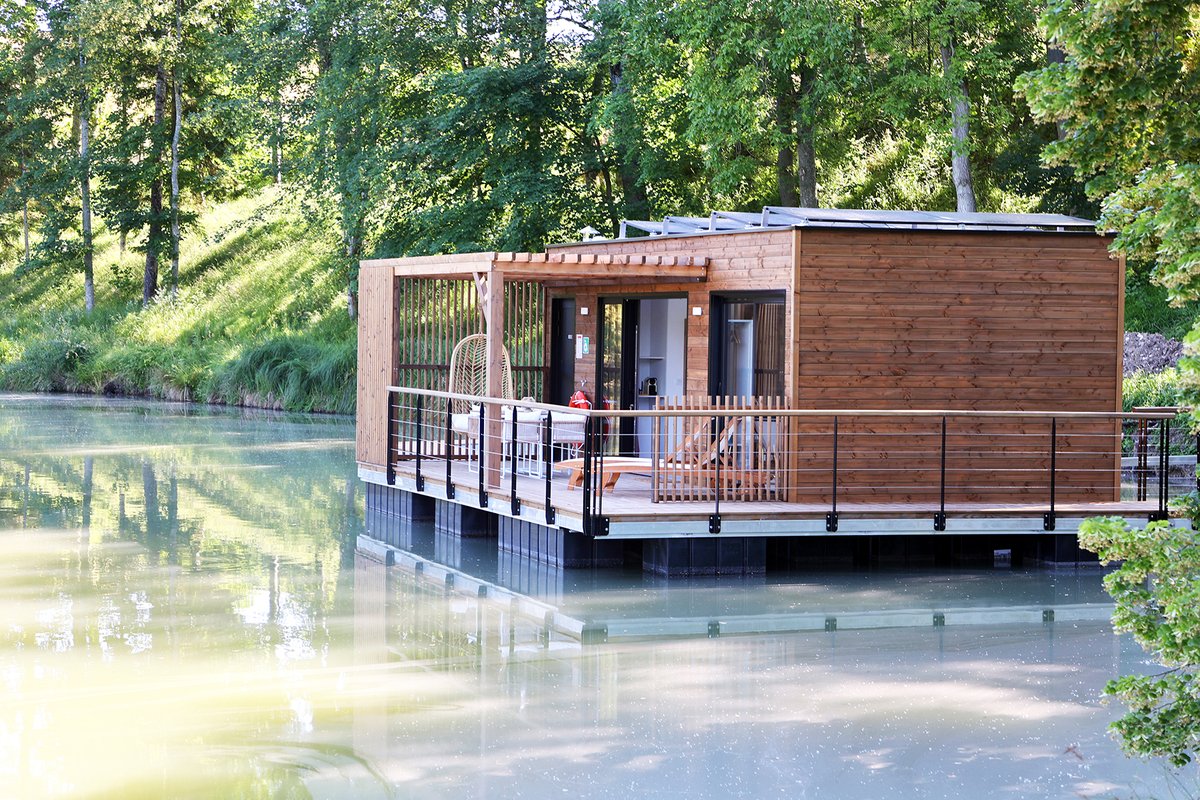 Cabane sur l'eau : L’Õdacieuse à Sainte Gemme (1)