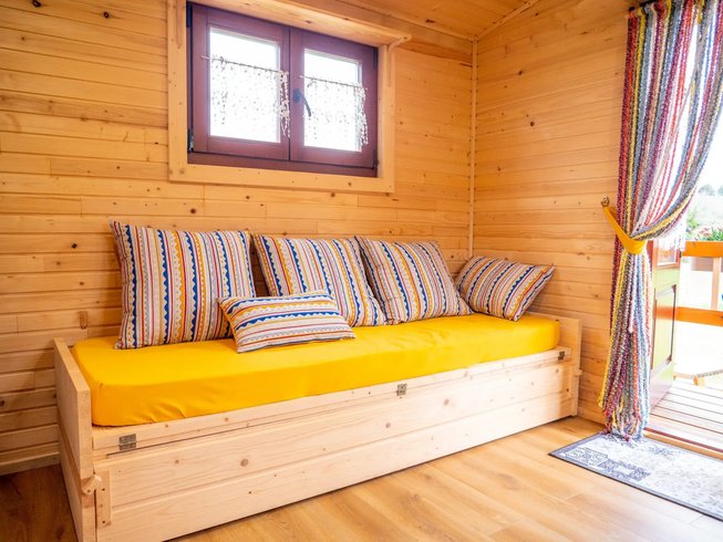 Hébergement AbracadaRoom : Roulotte Les Rouges-gorges — Cirque - Image 10