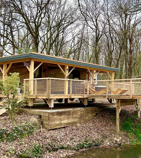 Hébergement AbracadaRoom : La Romance de George Sand & Spa - Image 1