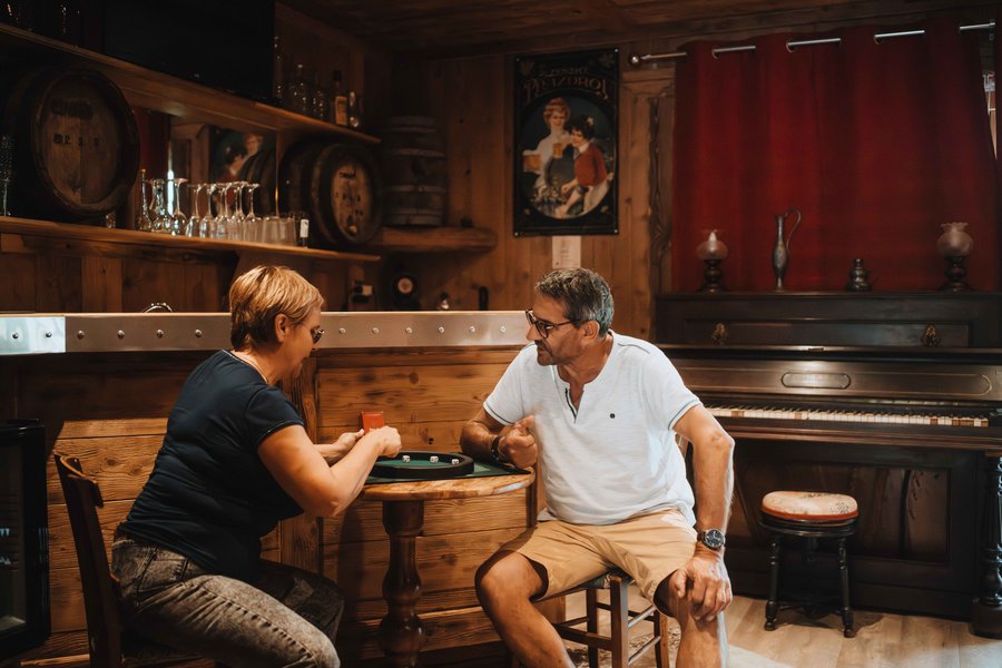 Hébergement AbracadaRoom : Cabane Le Saloon & Spa - Image 11