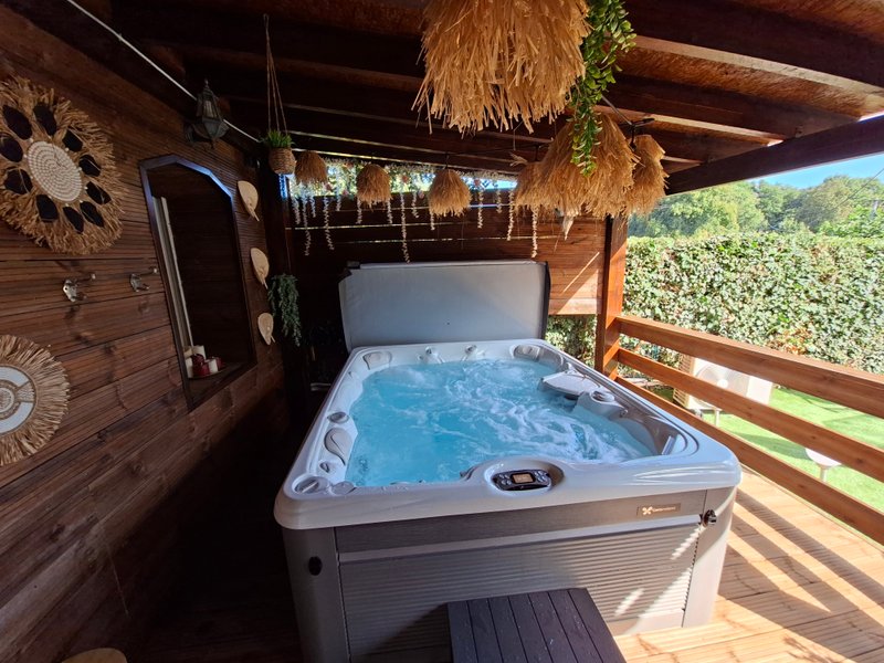 Hébergement AbracadaRoom : Love room sensation & spa & Sauna - Image 1